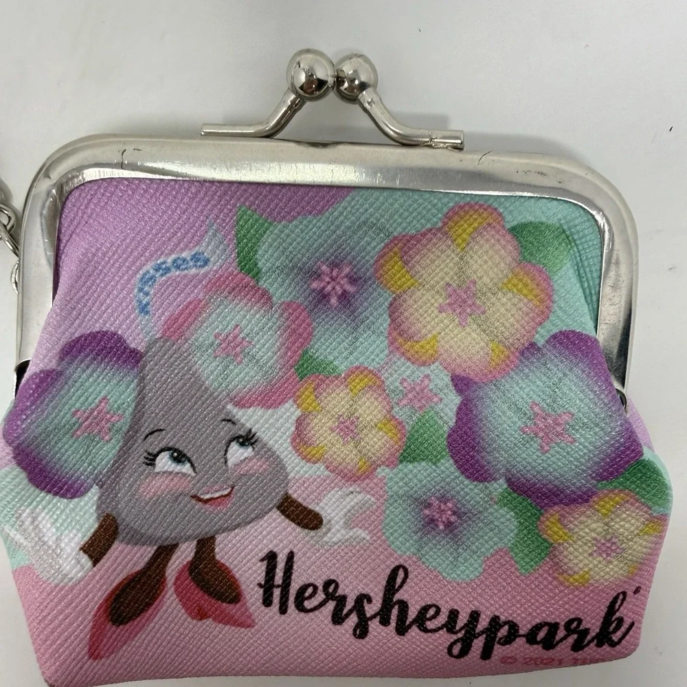 Hersheys Kiss Hersheypark Keyring Mascot Keychain Mini Coin Purse Kiss Lock 2021